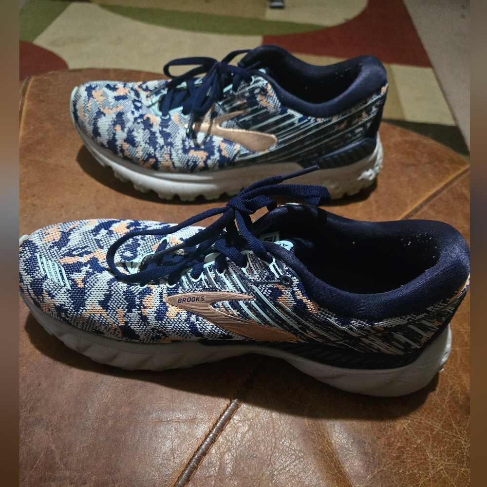 Brooks Size 9 Womens Adrenaline 19 Guiderail 5 Multicolor Shoes.